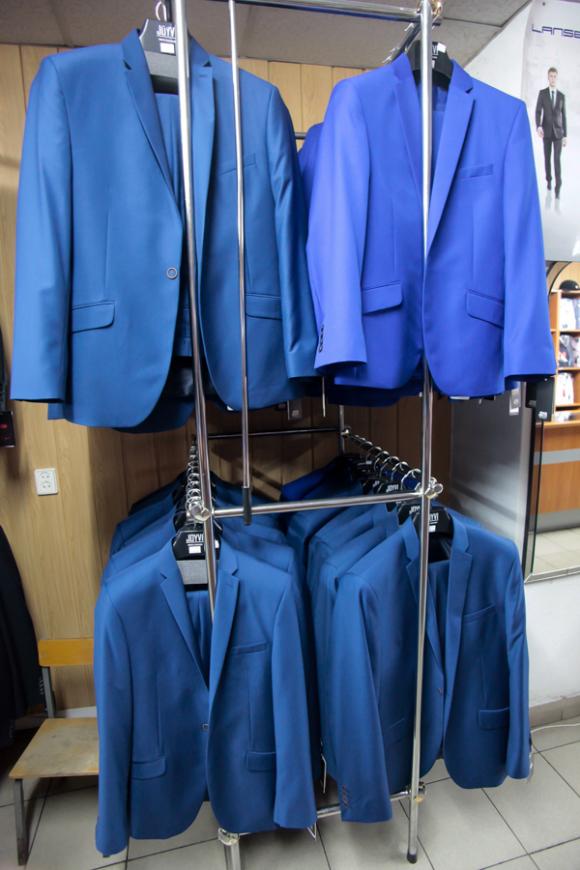 SZYKowny mężczyzna tylko z Salonu Mody przy Placu Wolności w Kutnie