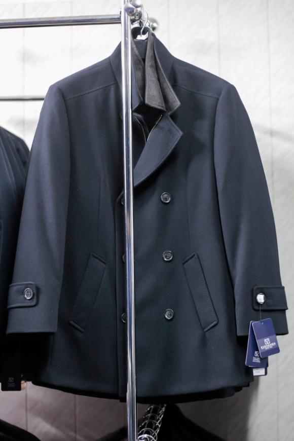 SZYKowny mężczyzna tylko z Salonu Mody przy Placu Wolności w Kutnie