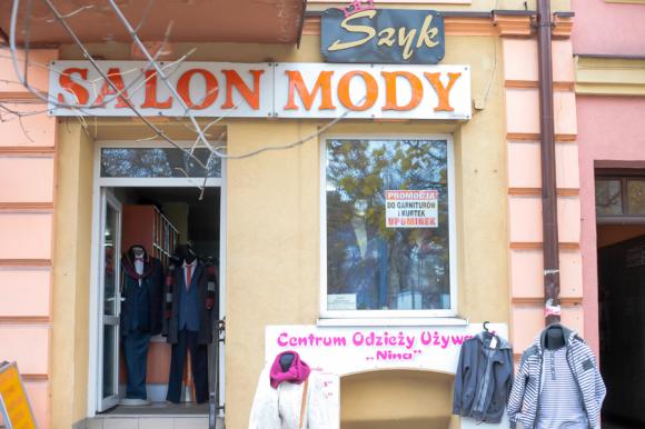 SZYKowny mężczyzna tylko z Salonu Mody przy Placu Wolności w Kutnie