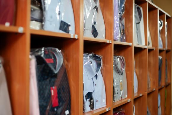 SZYKowny mężczyzna tylko z Salonu Mody przy Placu Wolności w Kutnie