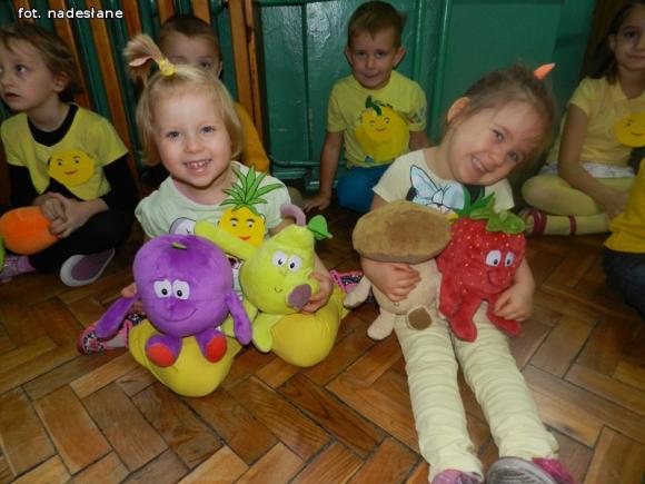 Kolorowy Dzień Świeżaków w szkole w Kaszewach Dwornych