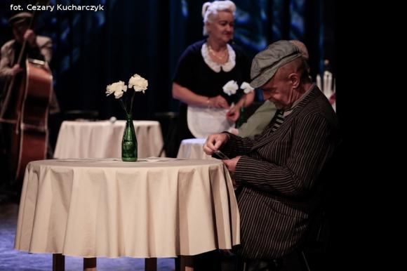 Bo gdzie jeszcze ludziom Tak dobrze jak tu? Tylko we Lwowie!