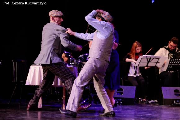 Bo gdzie jeszcze ludziom Tak dobrze jak tu? Tylko we Lwowie!