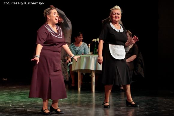 Bo gdzie jeszcze ludziom Tak dobrze jak tu? Tylko we Lwowie!