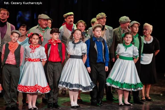 Bo gdzie jeszcze ludziom Tak dobrze jak tu? Tylko we Lwowie!