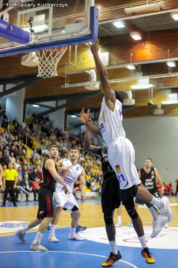 Polfarmex Kutno wygrywa z Lublinem