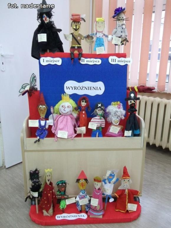 Laureaci konkursu na bajkowe kukiełki wyczarowane z drewnianych łyżek