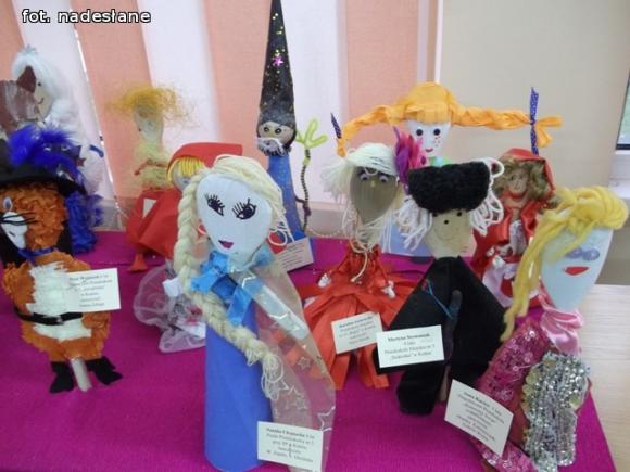 Laureaci konkursu na bajkowe kukiełki wyczarowane z drewnianych łyżek