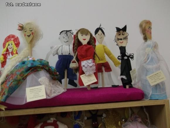 Laureaci konkursu na bajkowe kukiełki wyczarowane z drewnianych łyżek