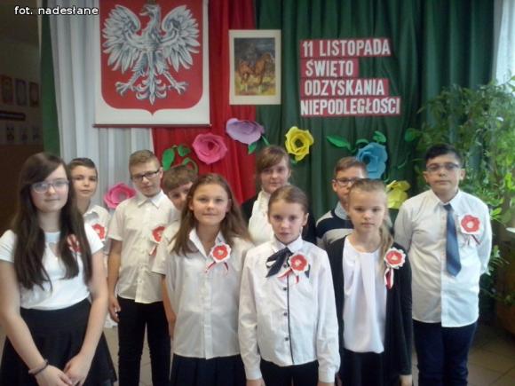 Patriotyczne i legionowe pieśni w strzegocińskiej szkole