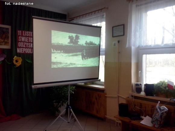 Patriotyczne i legionowe pieśni w strzegocińskiej szkole
