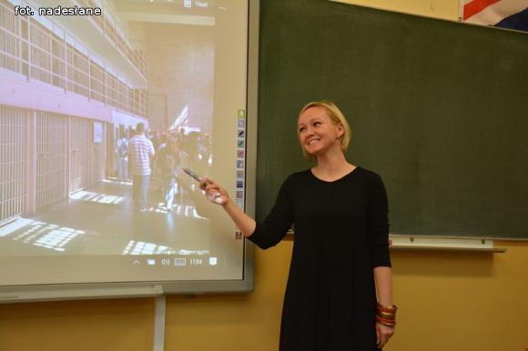 O kulturze, obyczajach, potrawach i plakatach wyborczych USA