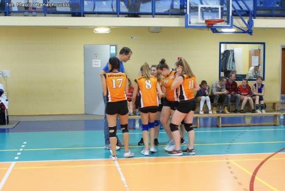 I LO im. J.H. Dąbrowskiego Kutno zwyciężyło w IX Turnieju Niepodległości w Siatkówce Dziewcząt