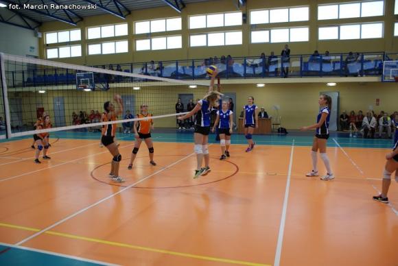 I LO im. J.H. Dąbrowskiego Kutno zwyciężyło w IX Turnieju Niepodległości w Siatkówce Dziewcząt