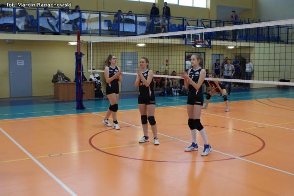 I LO im. J.H. Dąbrowskiego Kutno zwyciężyło w IX Turnieju Niepodległości w Siatkówce Dziewcząt