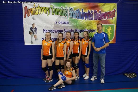 I LO im. J.H. Dąbrowskiego Kutno zwyciężyło w IX Turnieju Niepodległości w Siatkówce Dziewcząt