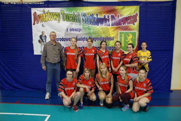 I LO im. J.H. Dąbrowskiego Kutno zwyciężyło w IX Turnieju Niepodległości w Siatkówce Dziewcząt