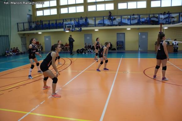 I LO im. J.H. Dąbrowskiego Kutno zwyciężyło w IX Turnieju Niepodległości w Siatkówce Dziewcząt