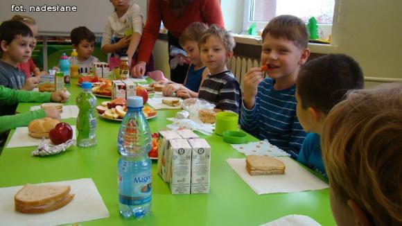 Śniadanie daje moc w szkole w Strzegocinie