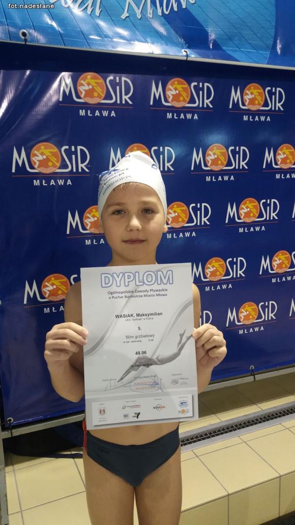 Sztafeta UKS Delfinek zajęła II miejsce w Ogólnopolskich Zawodach Pływackich