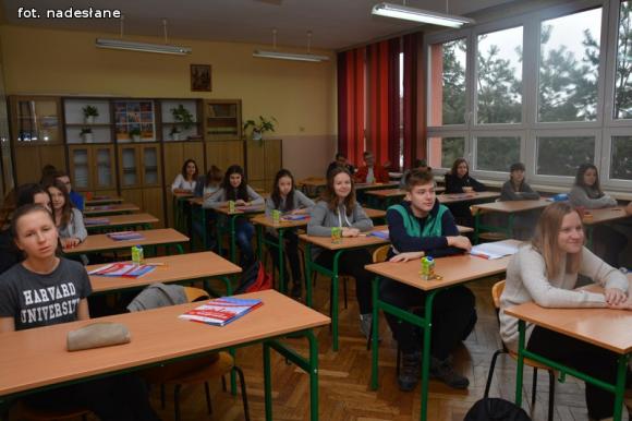 O amerykańskim i brytyjskim angielskim