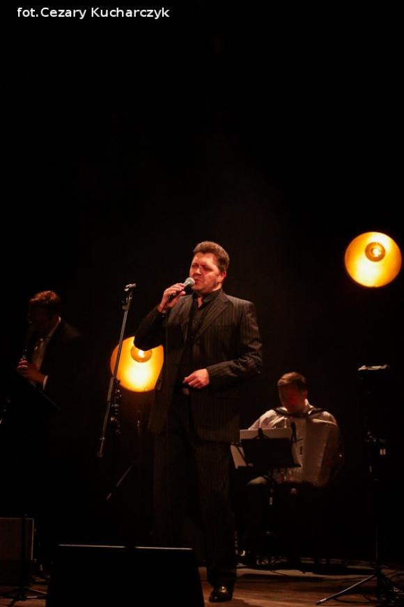 Piosenki Przybory w jazzowo-klezmerskim anturażu