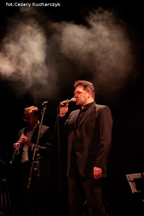 Piosenki Przybory w jazzowo-klezmerskim anturażu