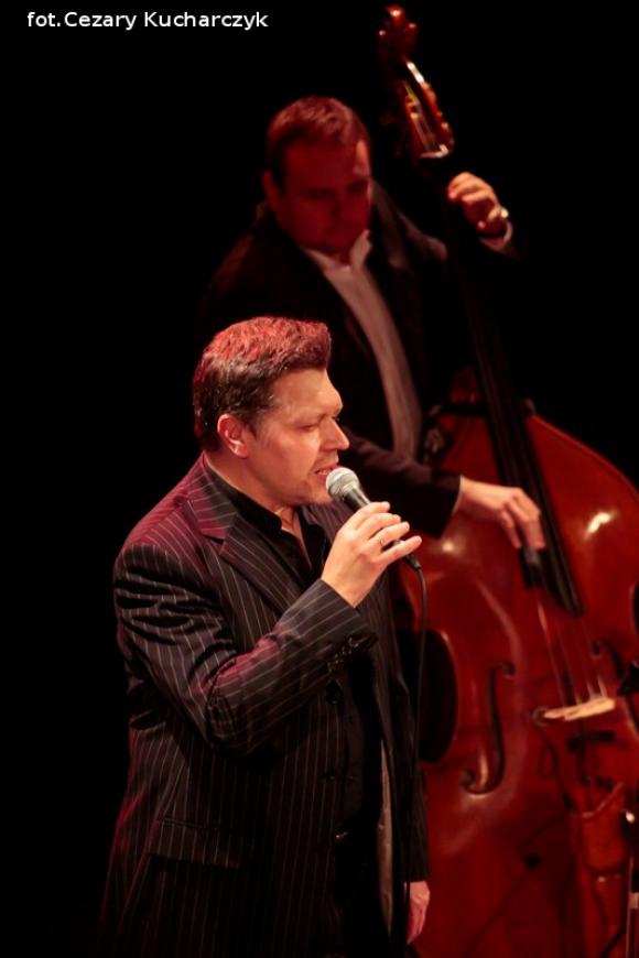 Piosenki Przybory w jazzowo-klezmerskim anturażu