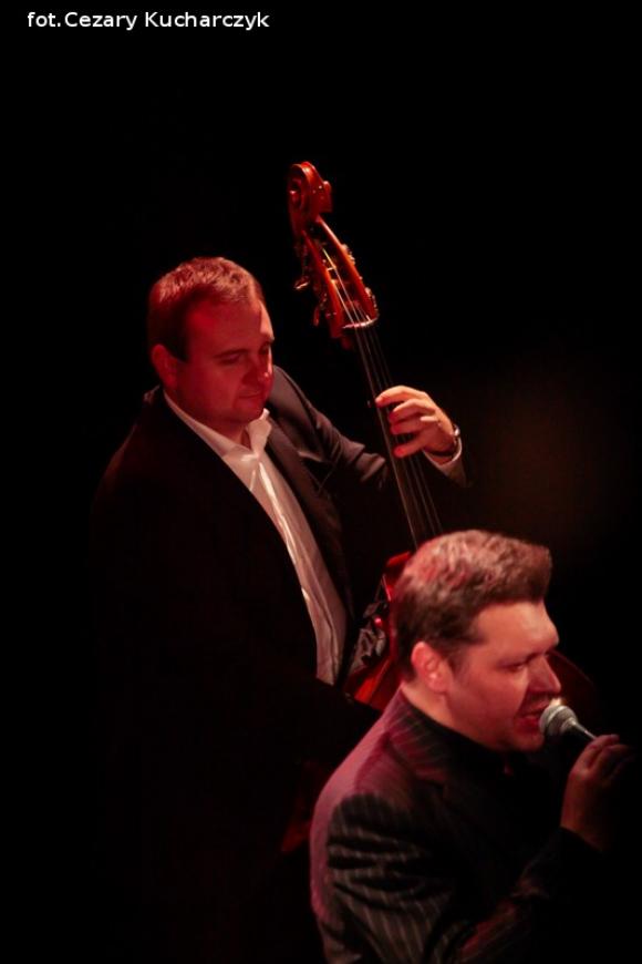 Piosenki Przybory w jazzowo-klezmerskim anturażu