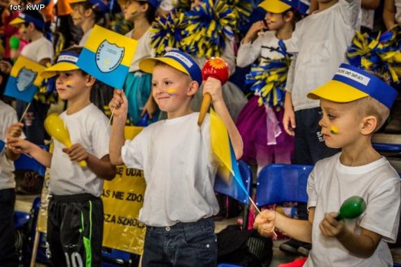  Policyjna Akademia Bezpieczeństwa. Roksana Hartwich i Patryk Skalski ze szkoły w Krośniewicach z nagrodami