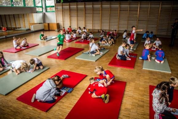  Policyjna Akademia Bezpieczeństwa. Roksana Hartwich i Patryk Skalski ze szkoły w Krośniewicach z nagrodami