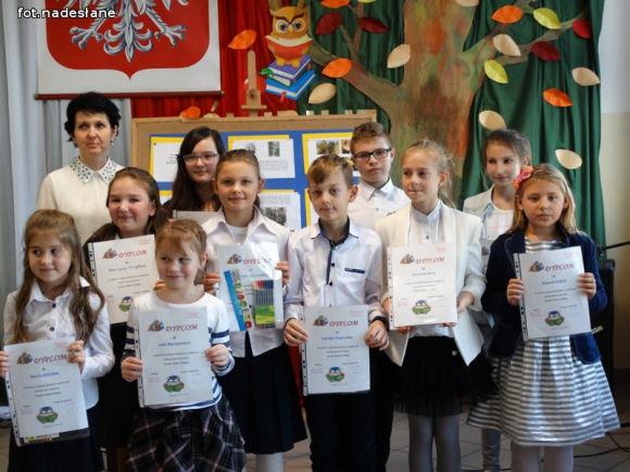 Ślubowanie uczniów pierwszej klasy