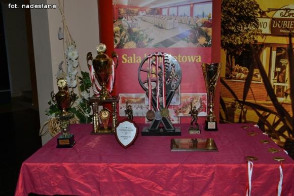 Baseballiści balowali