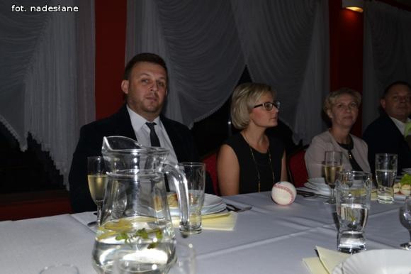 Baseballiści balowali