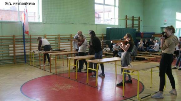 Zawody strzeleckie w Trójce