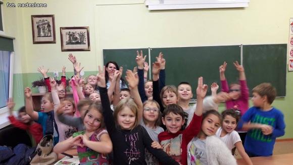 Renata Jastrzębska, dziennikarka Radia Victoria w świetlicy 