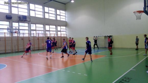 Piłkarze ręczni z ZS nr 1 w Kutnie najlepsi w powiecie