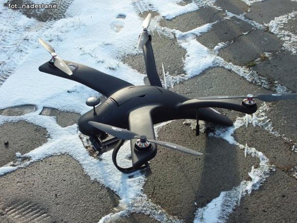 Pierwszy Polski Dron BIELIK firmy DRON HOUSE w ZS Nr 4 w Kutnie - Azorach