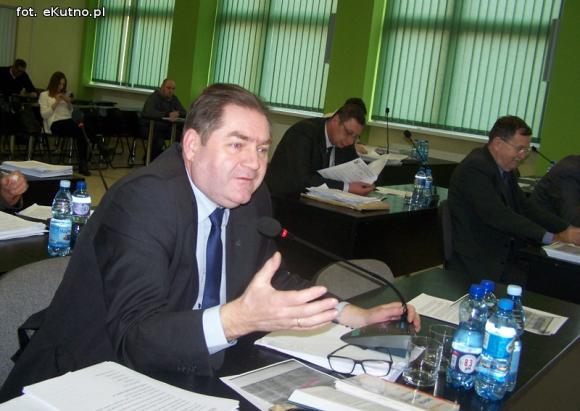 Zdaniem Rady Powiatu skargi Związku Zawodowego Nauczycieli ze 