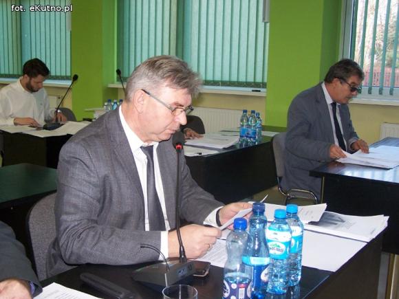 Zdaniem Rady Powiatu skargi Związku Zawodowego Nauczycieli ze 