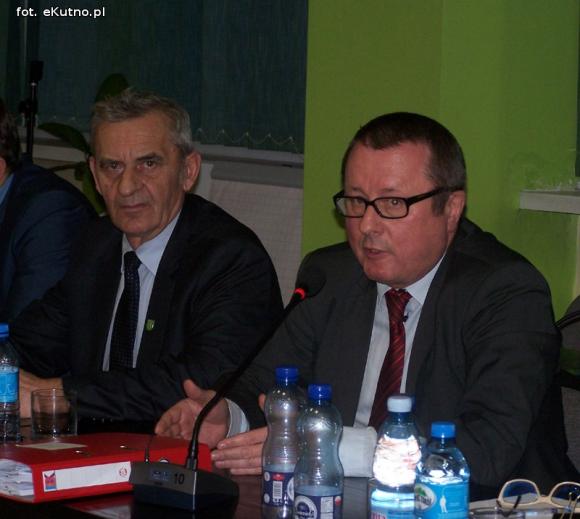 Zdaniem Rady Powiatu skargi Związku Zawodowego Nauczycieli ze 