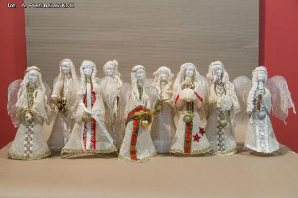 Rodzinne warsztaty dekoracji świątecznych w domu kultury