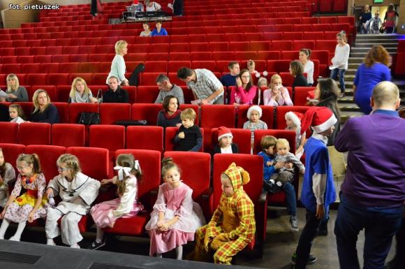 Zostali Mikołajami. Koncert w domu kultury