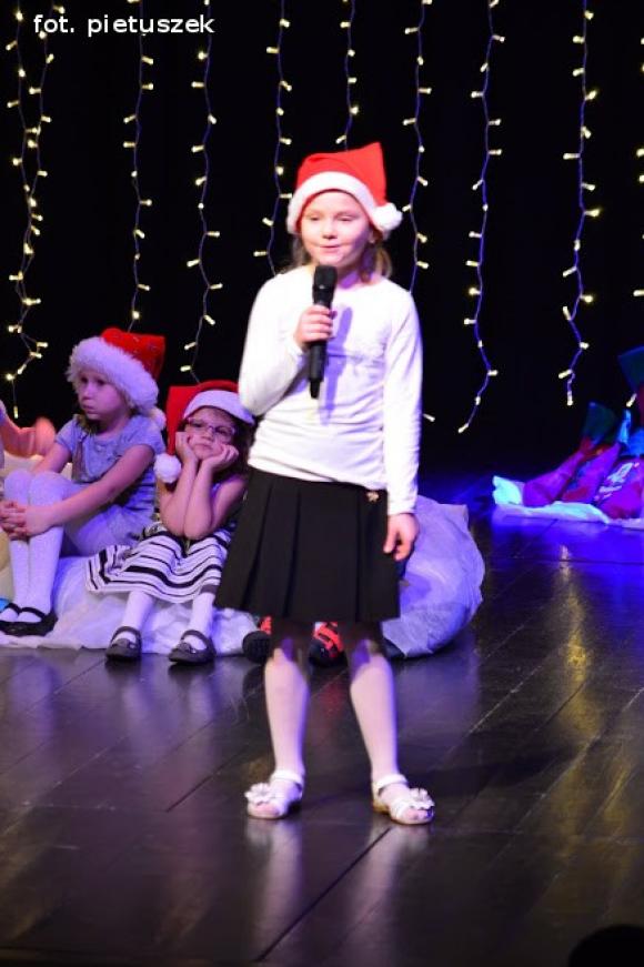 Zostali Mikołajami. Koncert w domu kultury