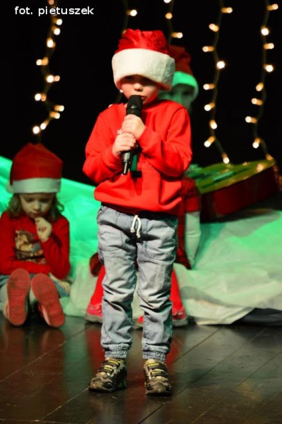 Zostali Mikołajami. Koncert w domu kultury