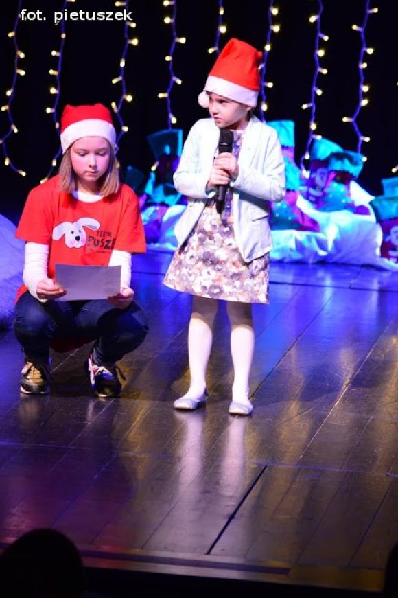 Zostali Mikołajami. Koncert w domu kultury