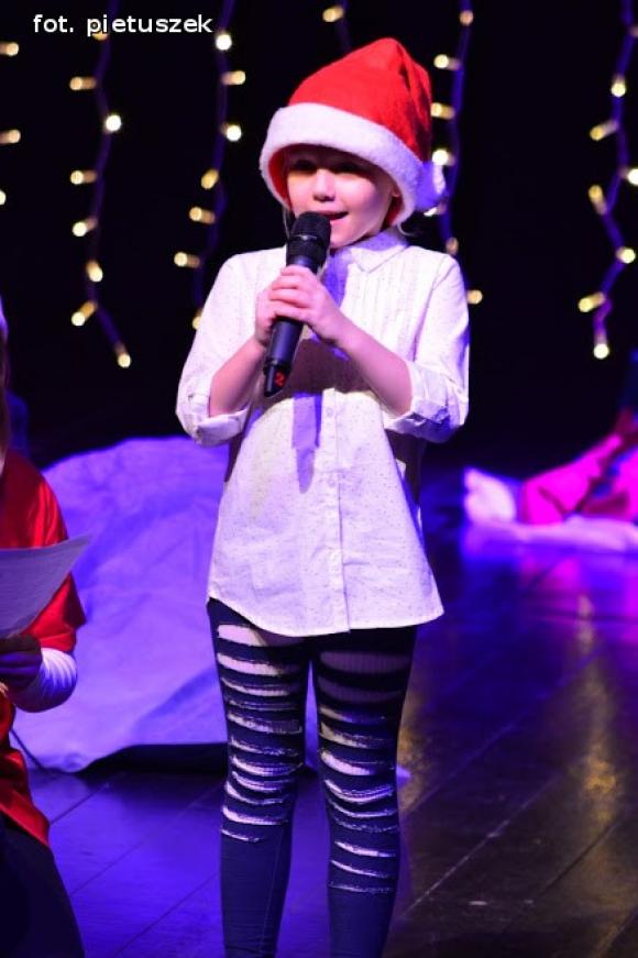 Zostali Mikołajami. Koncert w domu kultury