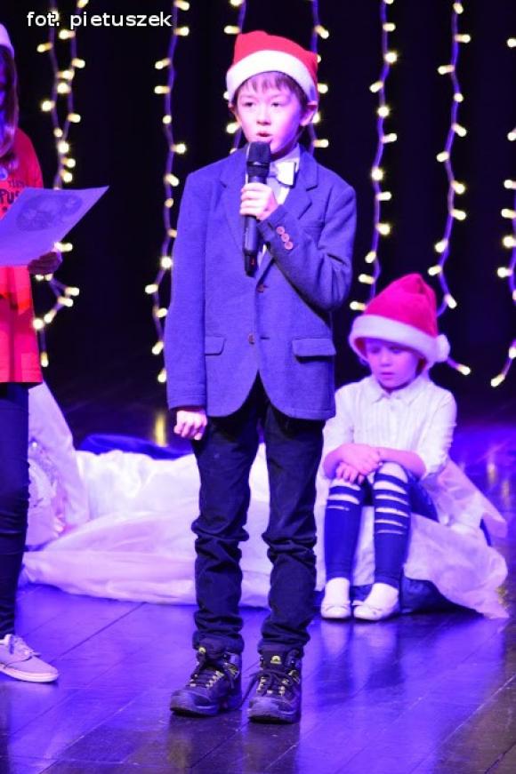 Zostali Mikołajami. Koncert w domu kultury