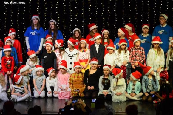 Zostali Mikołajami. Koncert w domu kultury
