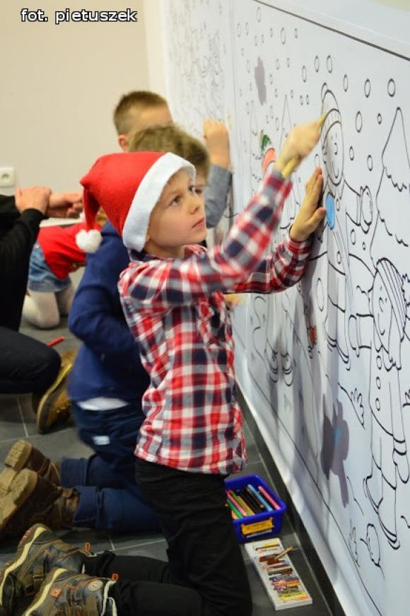 Zostali Mikołajami. Koncert w domu kultury